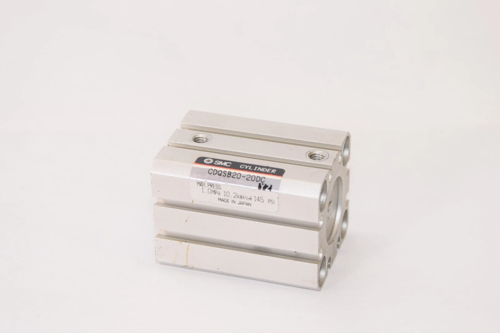 Used SMC CDQSB20-20DC 1.0MPa Cylinder