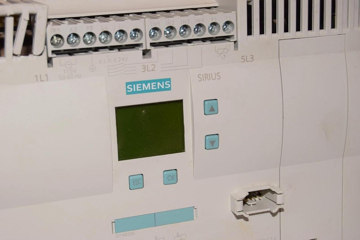Used Siemens AC Semiconductor Motor Starter 3RW4445-6BC34 SIRIUS 115vac DAMAGED COVER