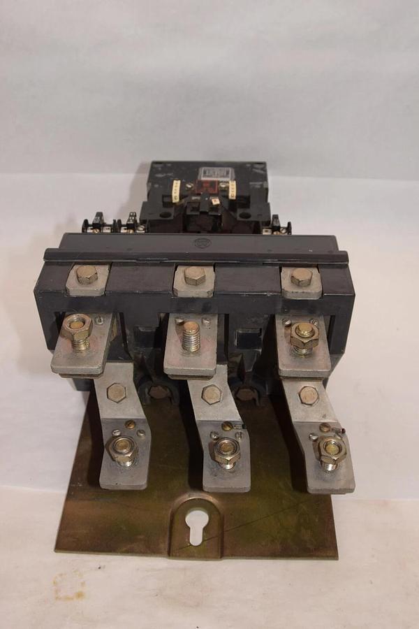 Used ALLEN BRADLEY 712 898529 712-898529 Series K Size 5 120V Coil Starter
