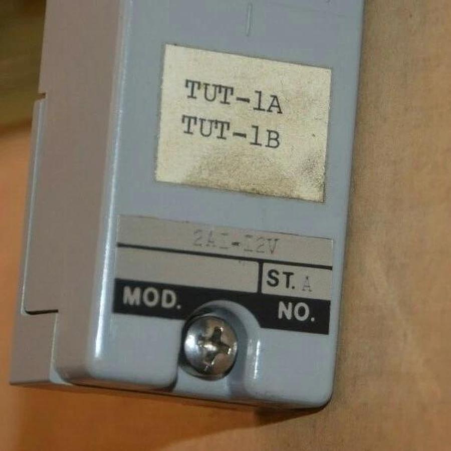 (NEW) FOXBORO 2AI-I2V 2AII2V TUT-1A TUT-1B 4-20Ma Converter Current Voltage