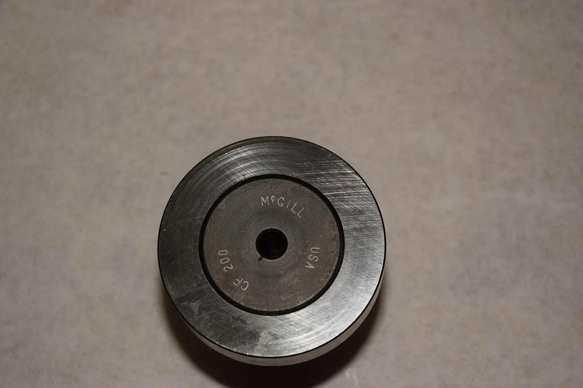 MCGILL CF200 CF-200 CF 200 USA CAM FOLLOWER NEW