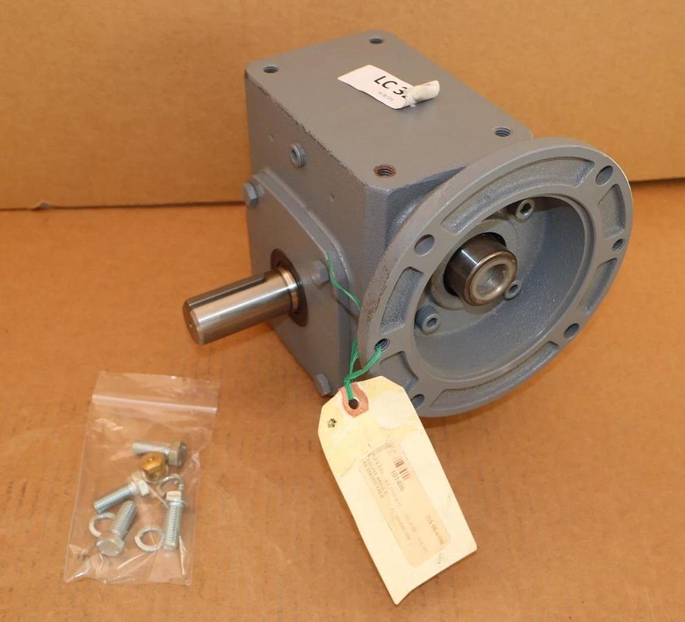 Cleveland Gear Box Speed Reducer M2313CAH05B ICHS 24 5:1 NEW