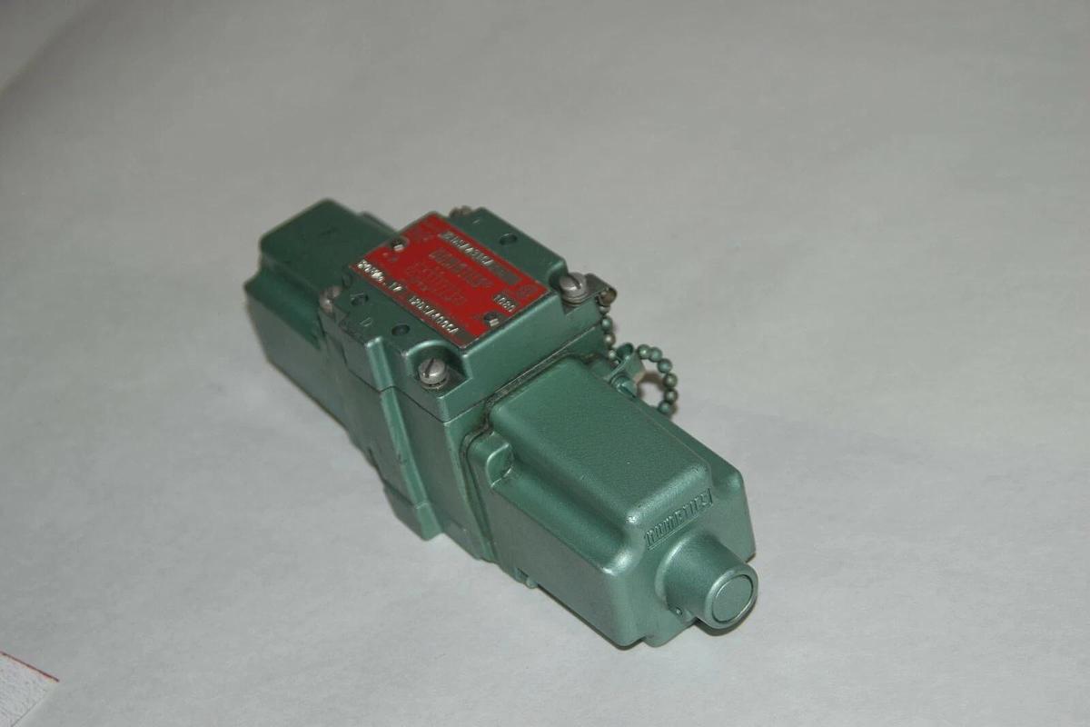 NUMATICS 12DSA431CA 12DSA400CA 120V 17A Solenoid Control Valve NEW