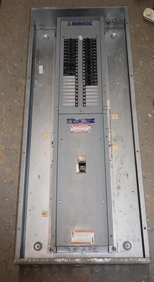 Used Square D Electric Panelboard NQOD442L225CU 225A 200A MAIN 208y/120v 3ph 4w
