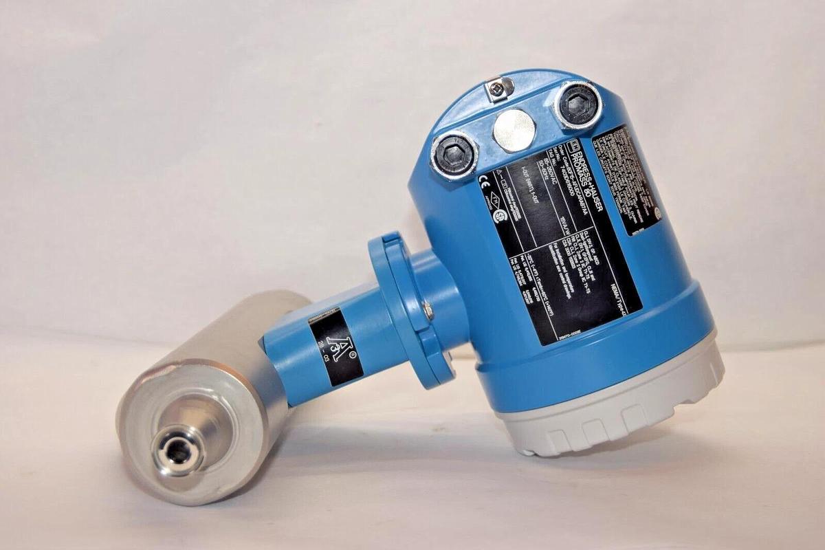 ENDRESS + HAUSER Promass 80F Mass Flowmeter 80F15 80F15-AFUDCARAB7AA 1/2"  NEW