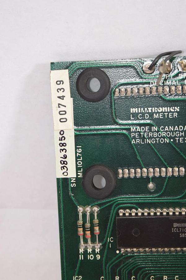 (NEW) MILLTRONICS ML10L761 MLI0L761 , 10D64-5 LCD Meter Display