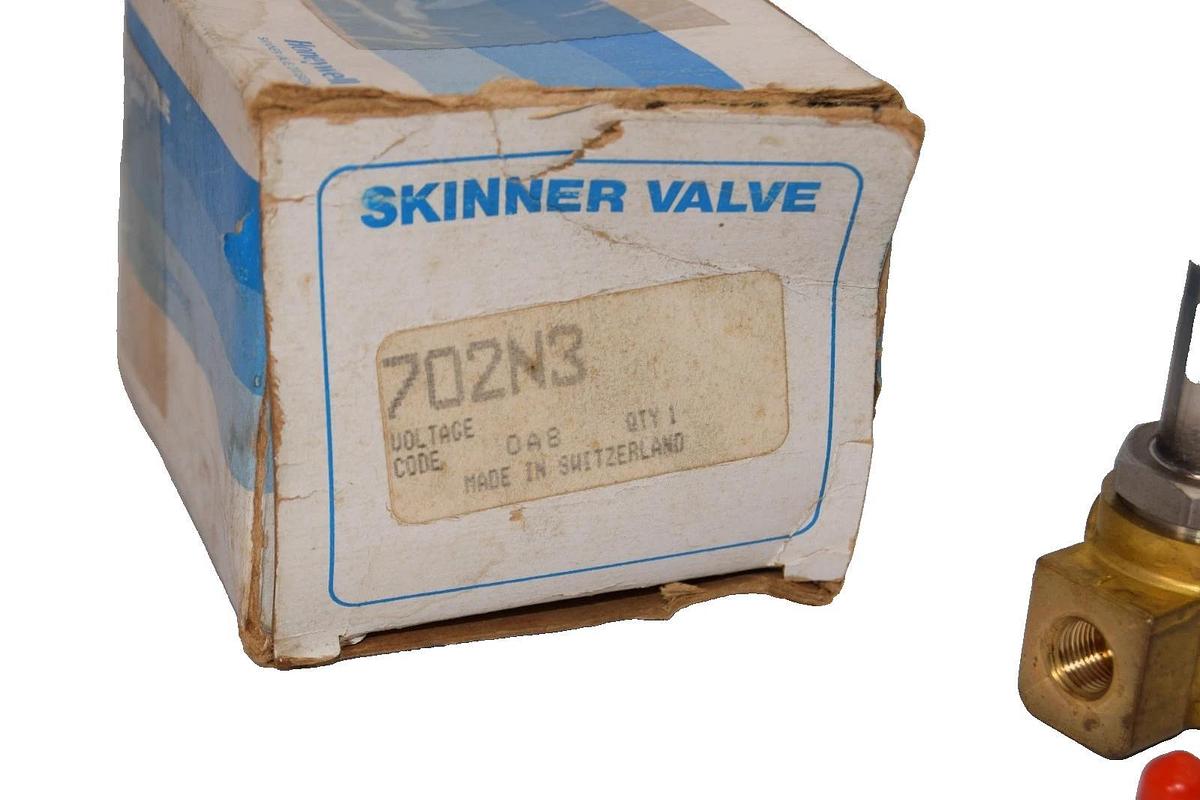 Honeywell / Skinner 702N3 1/8" NPT Orifice Valve (New)