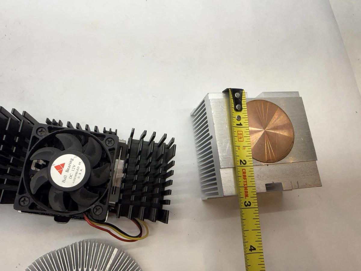 Used Large lot of small Aluminum/ copper Heat Sinks, Heat sink lot as seen