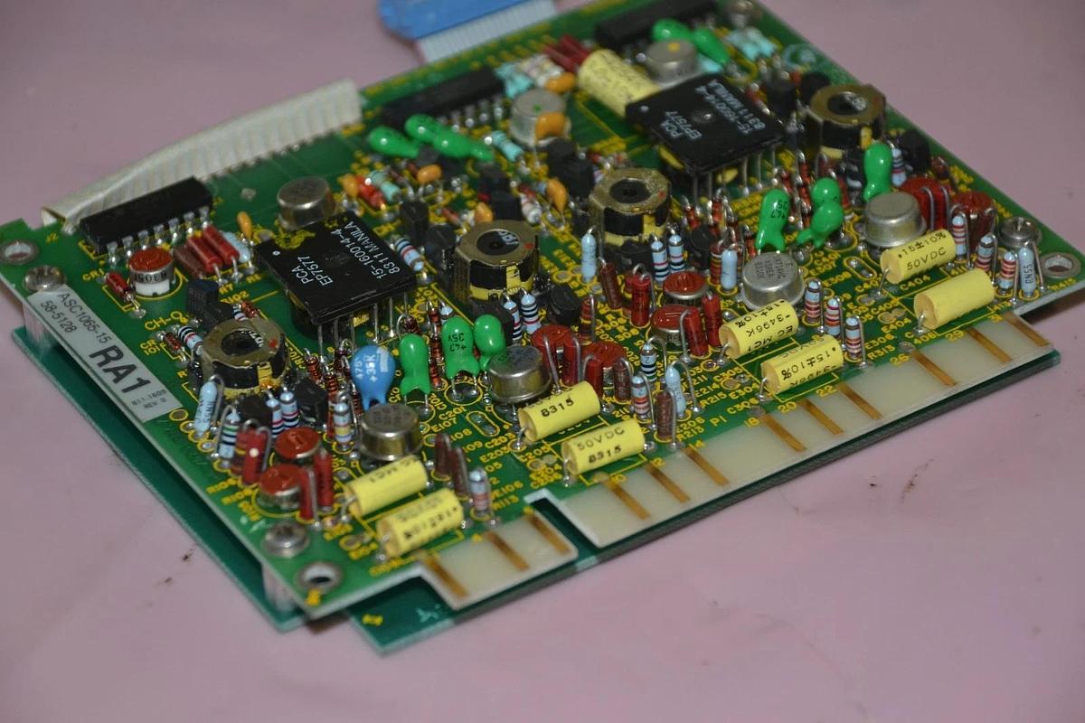 Used CUTLER HAMMER EATON INPUT BOARD CARD MODULE ASC1065-15 RA1