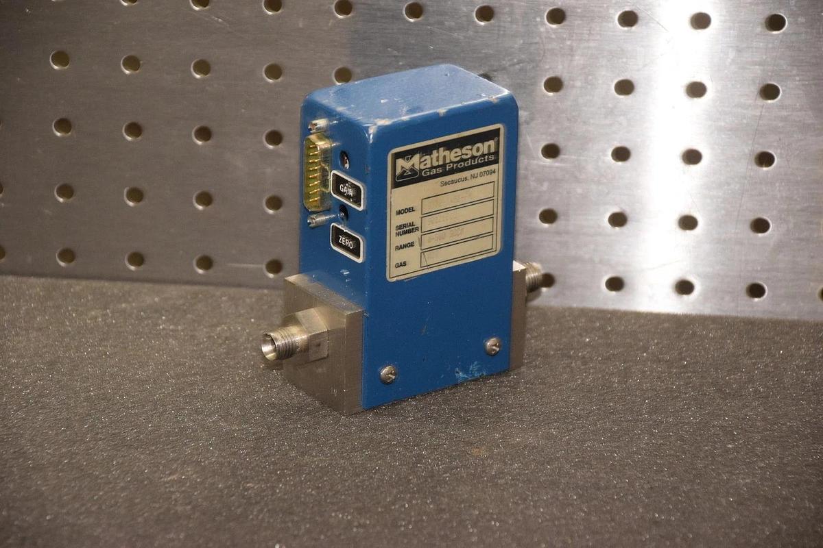 Used MATHESON 8102-1452-FM GAS PRODUCTS MASS FLOW TRANSDUCER 0-500 SCCM