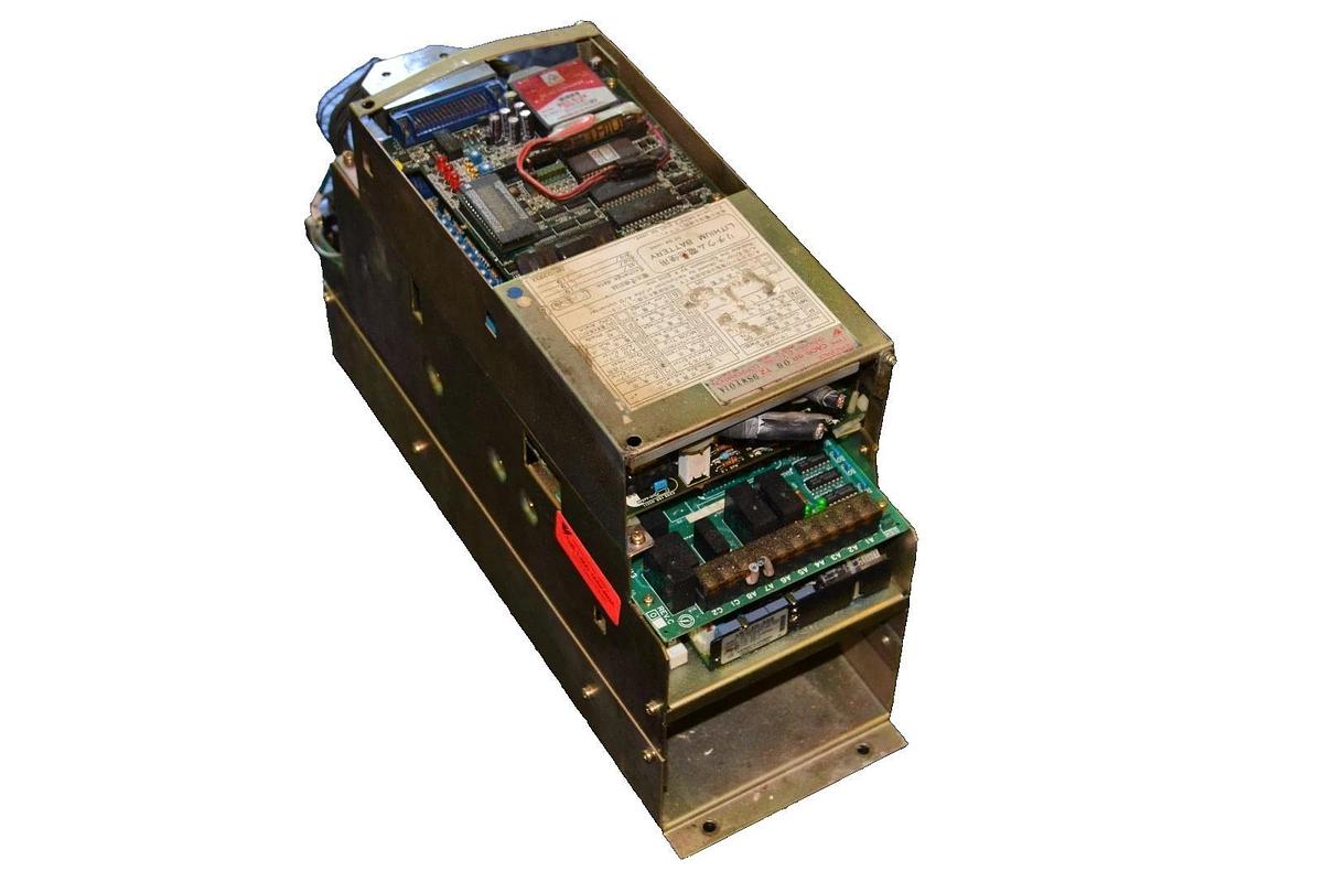 Used Yaskawa ServoPack Drive CACR-SR06TZ0SMY01A CACR-ST06TZ9SMY01A