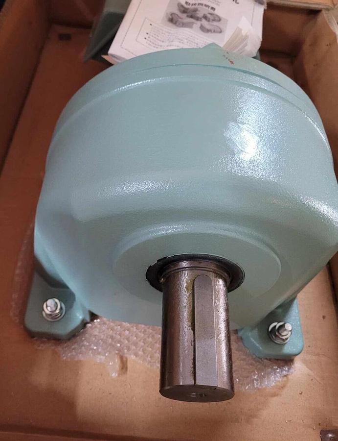Tsubaki Emerson Gear Motor GMTA150-50L60CB GMTA150L60CB 3ph 1.5kW 1:60 220v NEW