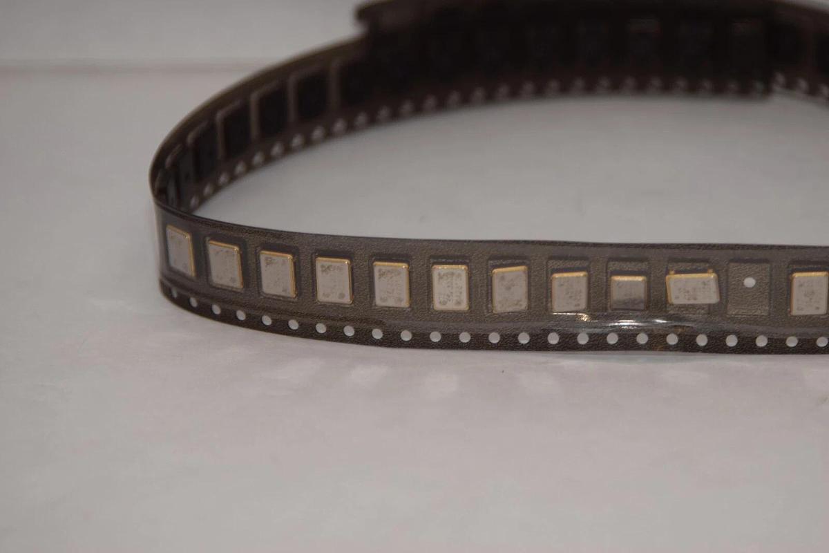 (NEW - Lot of 45) CTZ FBC 33.0000 , 426105 , 1813-2382 Chip