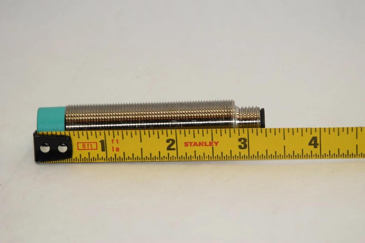 (NEW) PEPPERL + FUCHS NCN12-10GM80-US-V12 94753 20-250Vac Proximity Sensor