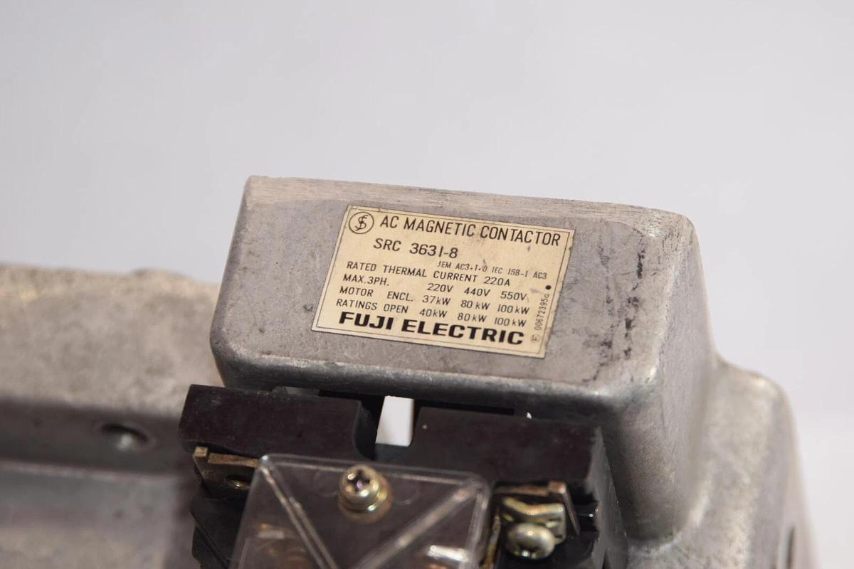 Used FUJI ELECTRIC SRC 363I-8 SRC 3631-8 220A 3PH 220/440/550V AC Magnetic Contactor