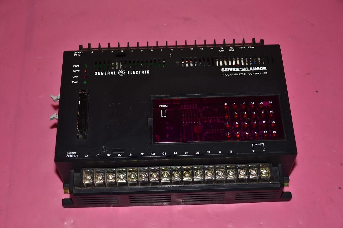 GENERAL ELECTRIC Programmable Controller SERIES ONE JUNIOR IC609SJR114A 24 V NEW