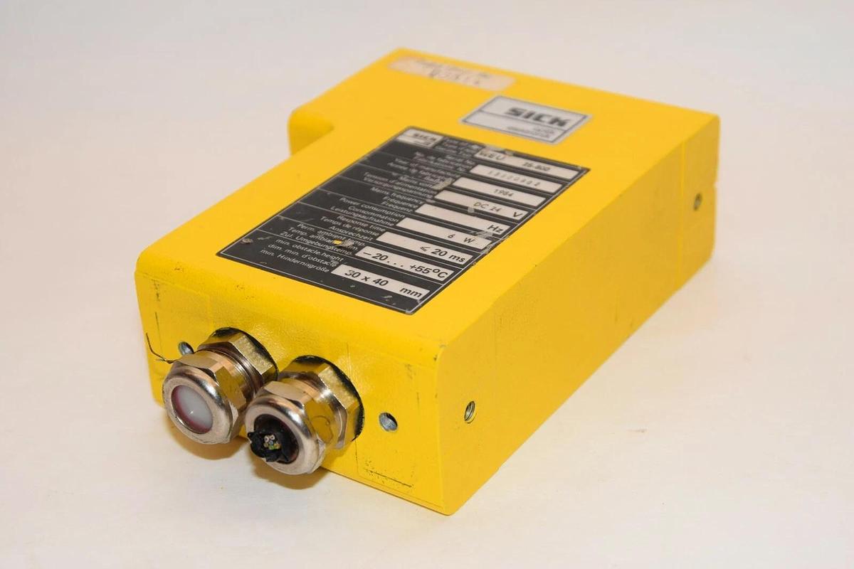 Used SICK Photoelectric Receiver  WEU 25-800 WEU25800 24Vdc 6W
