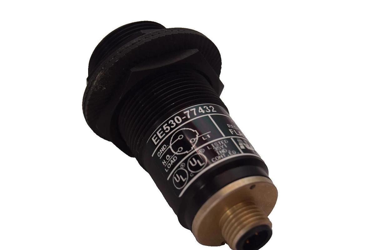 (NEW) NAMCO EE530-77432 20-230V 0.5A Proximity Switch USA