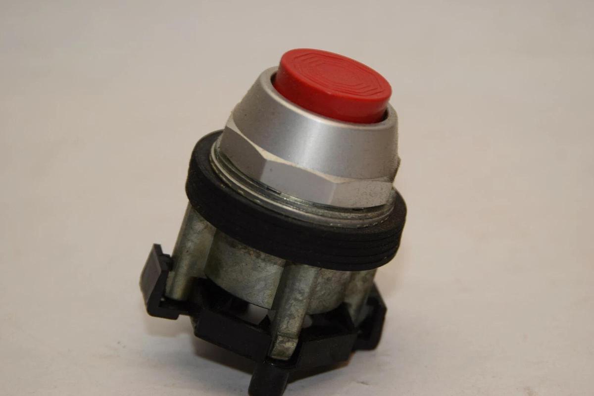 (NEW) CUTLER HAMMER HT8ABR Series A1 Extended Red Push Button Operator Only