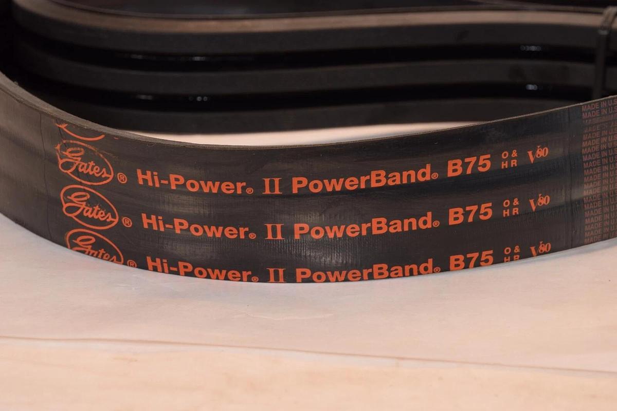 (NEW) GATES 3/B75 3B75 B75 3-Ribbed Hi-Power II PowerBand V-Belt USA