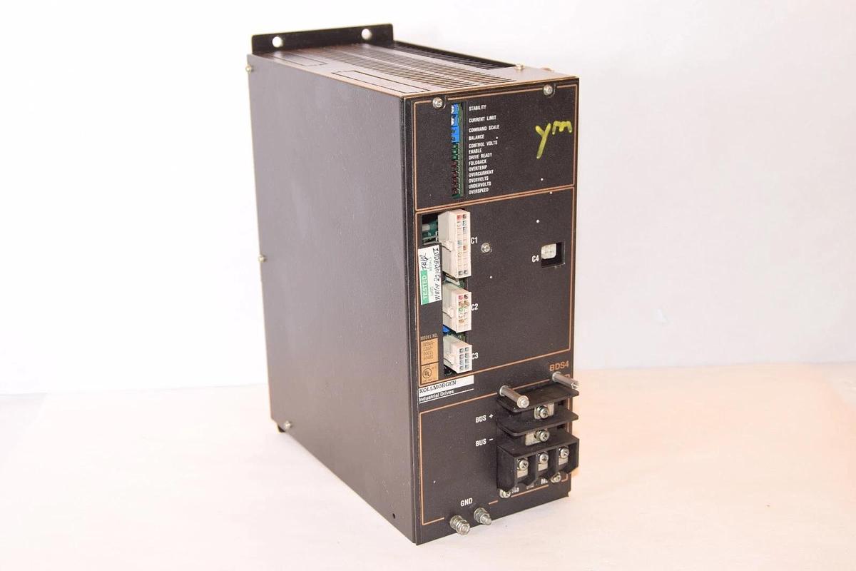 Used KOLLMORGEN  BDS4A-230J-0001/604B3 / BDS4A230J0001604B3  Industrial Servo Drive