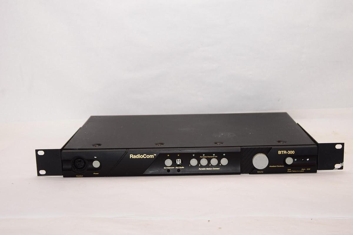 Used TELEX RADIOCOM BTR-300 Wireless Intercom Base Station *Missing Button*