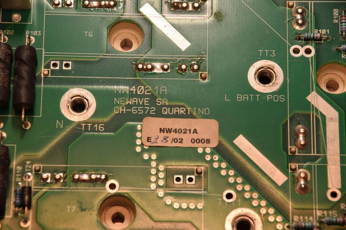 Used NEWAVE SA POWERWARE EXIDE NW4021A NW4021 A  CH-6572 E28/02 BOARD CARD