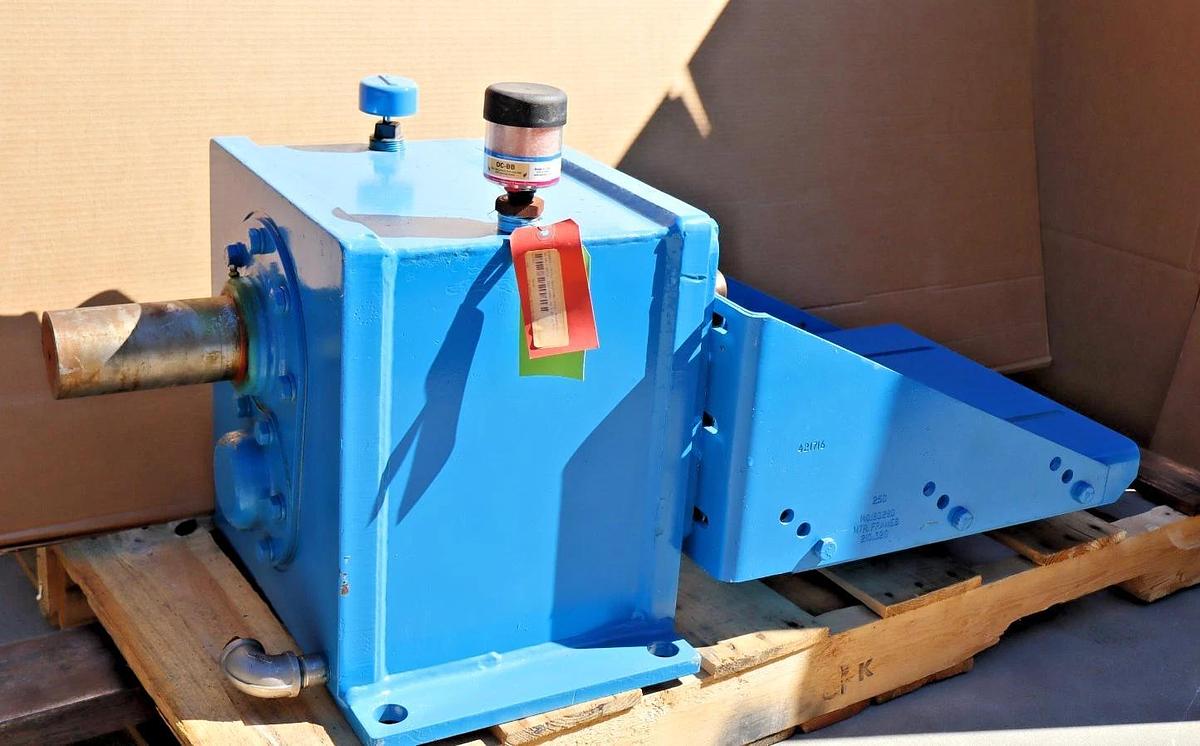 FALK RK2060F3A Gear Drive Speed Reducer Gearbox Triple Reduction 38.46:1 REFURB