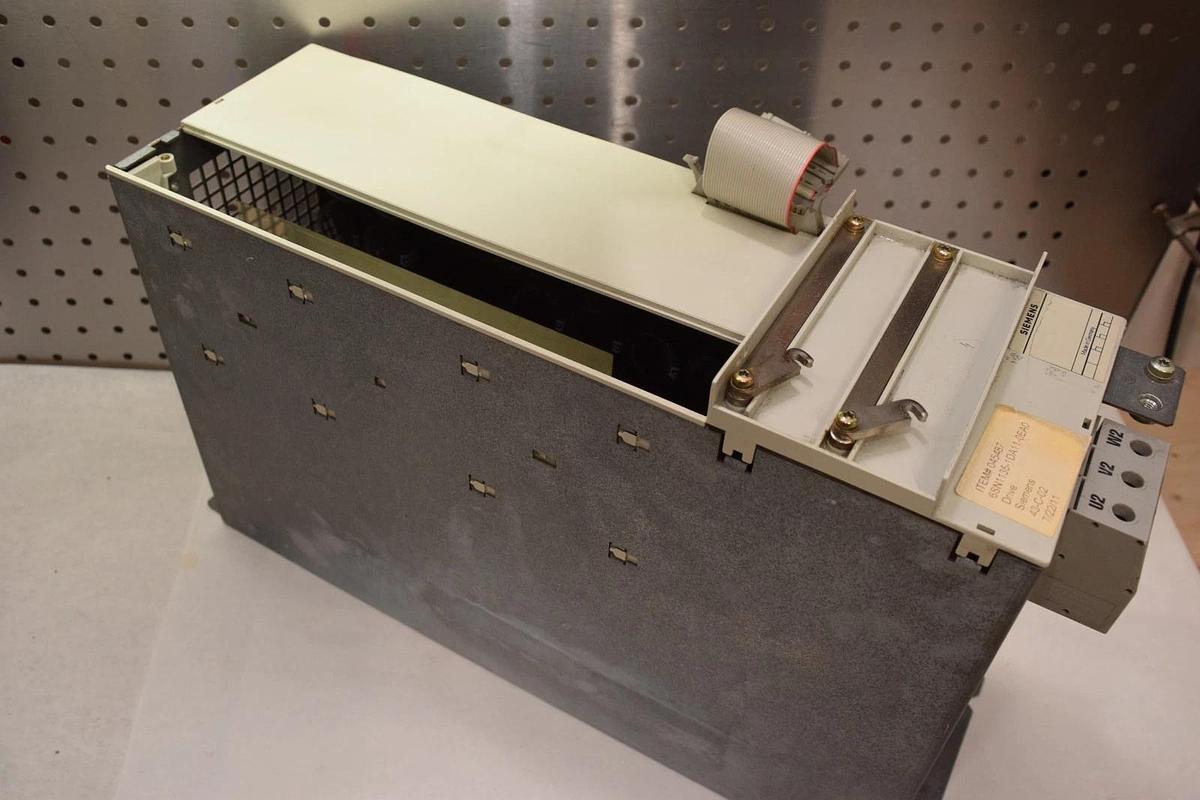 Used Siemens 6SN1135-1DA11-0EA0  6SN11351DA110EA0 SIMODRIVE