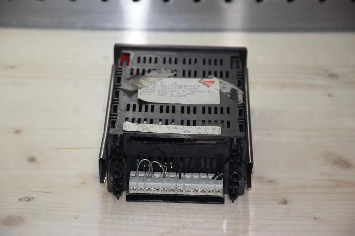 Used Carlo Gavazzi Electromatic EDPI3 Panel Meter V5A2002RST