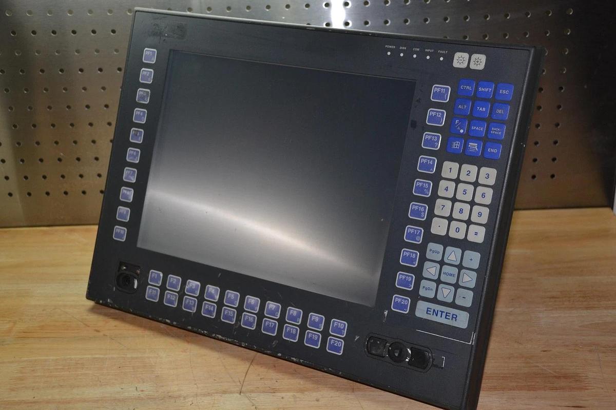 Used XYCOM 4615KPMT PM-070007 HEAVY-DUTY FLAT PANEL INDUSTRIAL PC