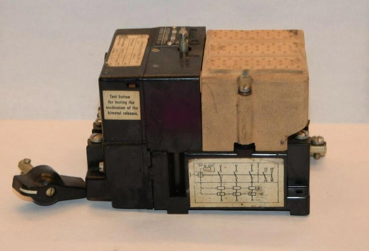 (NEW) SIEMENS Vintage 3VA4 40A 3VX140 600Vac Overload Relay  R920325