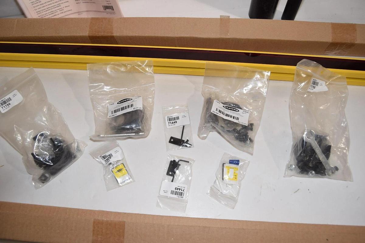 BANNER Light Curtain Set Kit 11921 SLSP30-1200P44NT 30mm Emitter & Receiver NEW