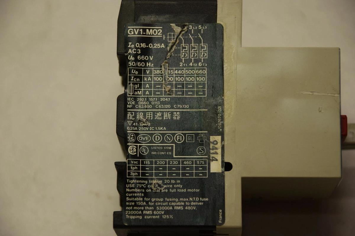 Used TELEMECANIQUE GV1-M02 W/GV1-A01 0,16-0,25AMP 660V 50/60Hz MANUAL MOTOR STARTER