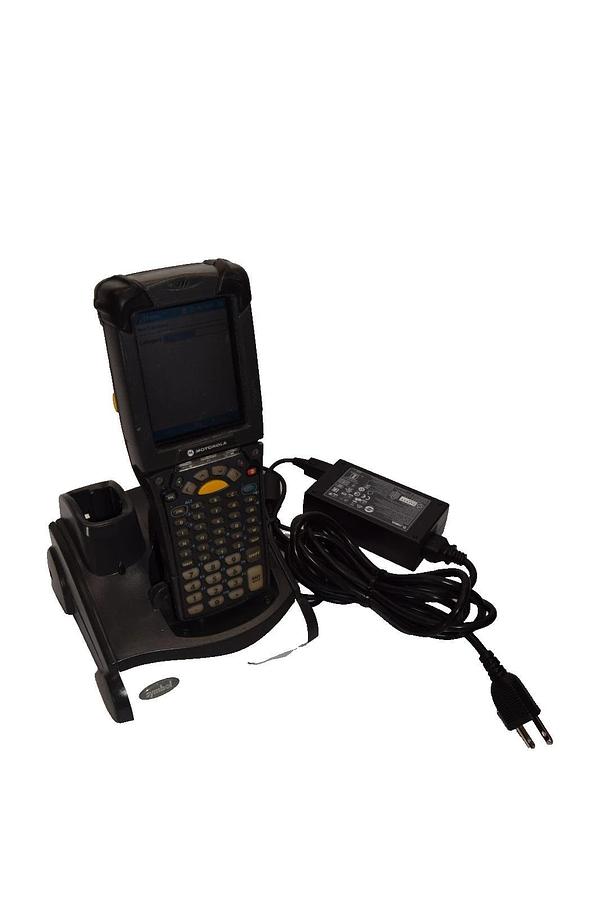 Used Motorola MC900 2-Way Radio With Holster & Charger *No Lens Cover*