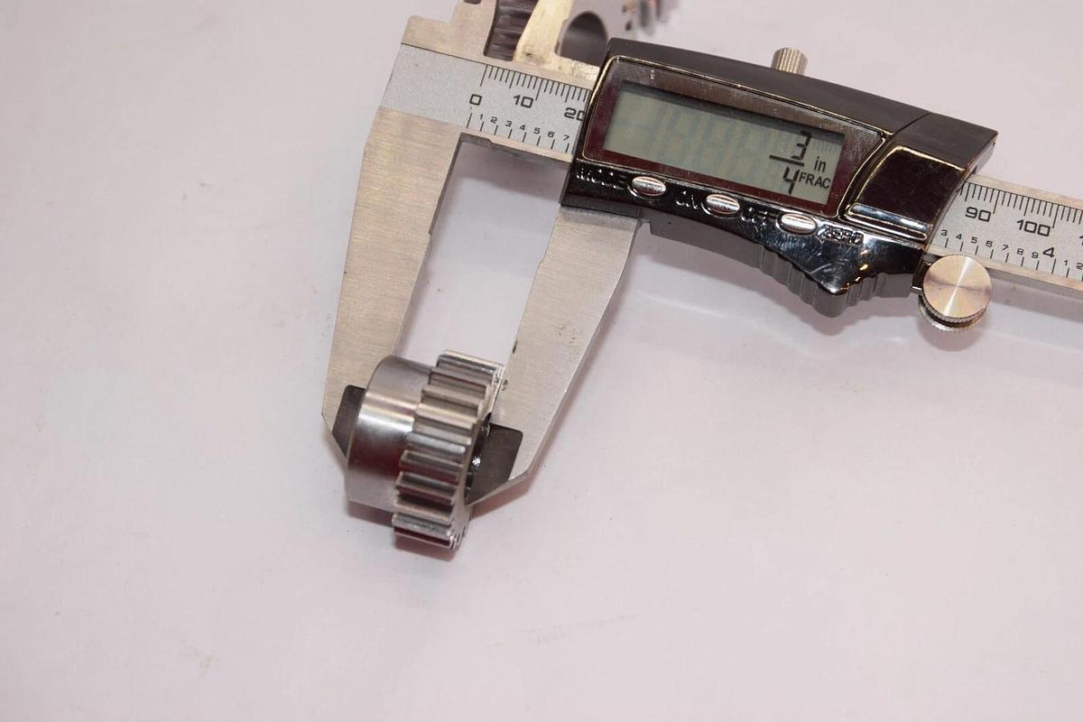 (NEW - Lot of 3) FORMAX 3027-3229 30273229 Sprocket