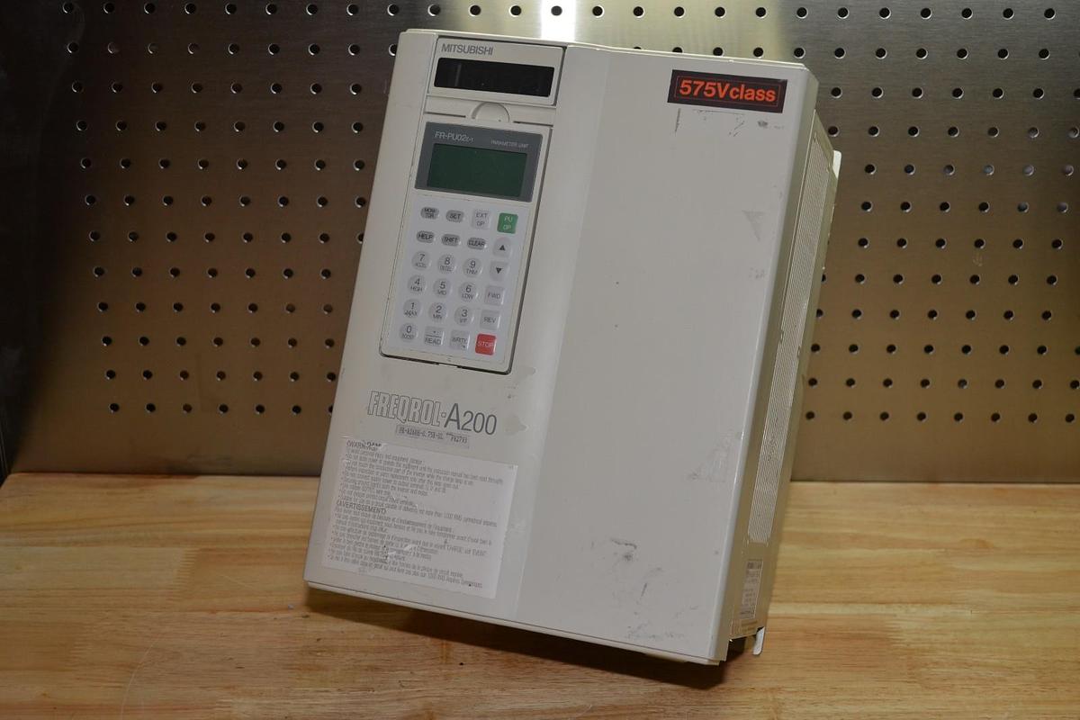Used Mitsubishi Inverter Freqrol-A200 Drive FR-A260E-0.75K-UL 575v 3ph 1hp