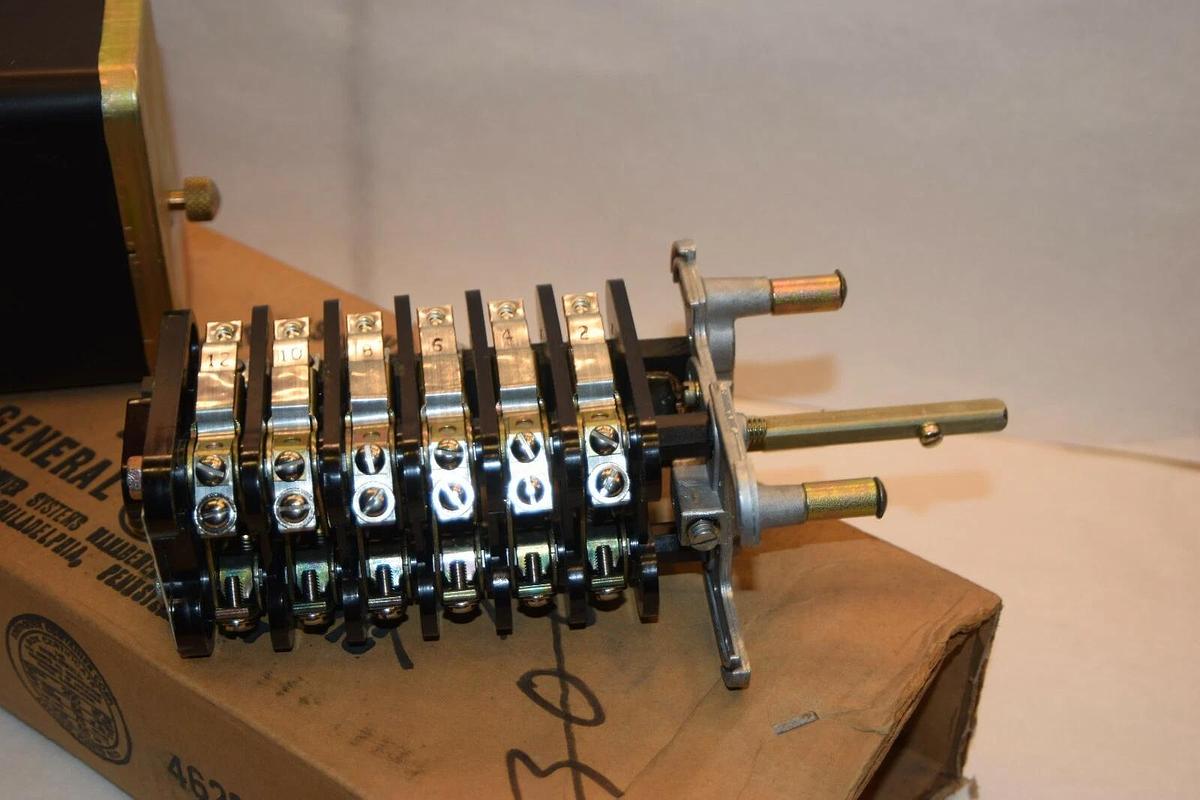 NEW GENERAL ELECTRIC 16SB1FB3D35SUM4Y 4 STAGE 3 POSITION CAM SWITCH