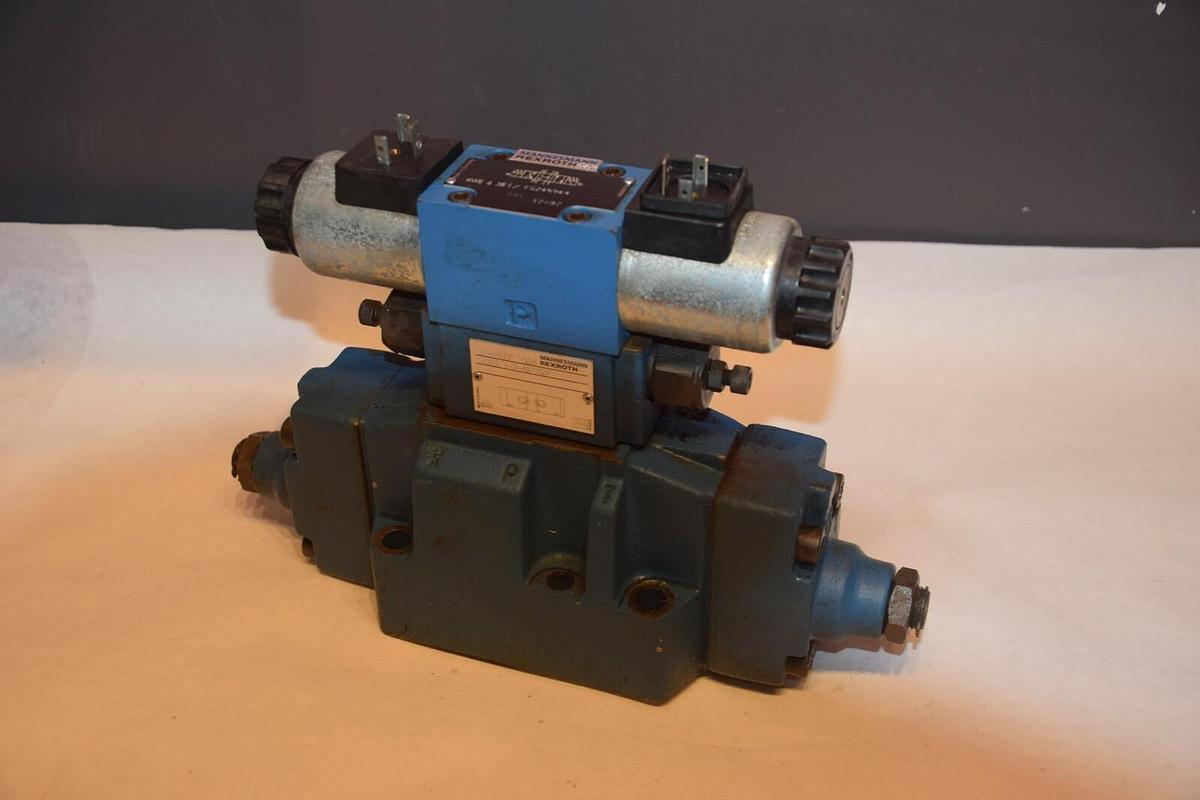 Used REXROTH VALVE WITH 4WE 6 J51/EG24N9K4, Z2FS 6-2-42/1QV & 4WEH 16 W5-61/6E