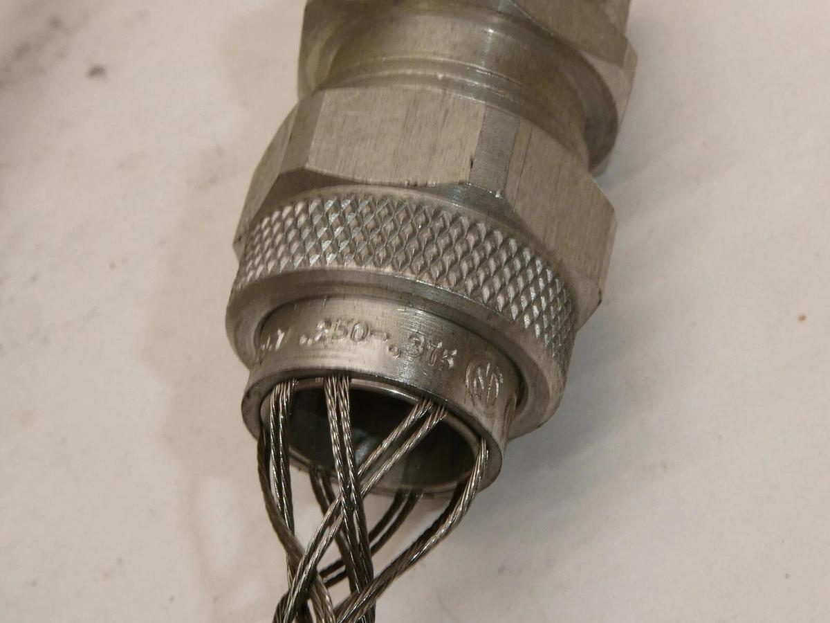 (NEW - Lot of 3) 36257 .250-.375 Strain Relief Cord Grip