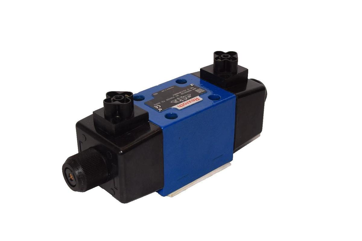 Rexroth Valve 4WE 10 J33/CW110N9K4 R900592338 Solenoid Directional (New)