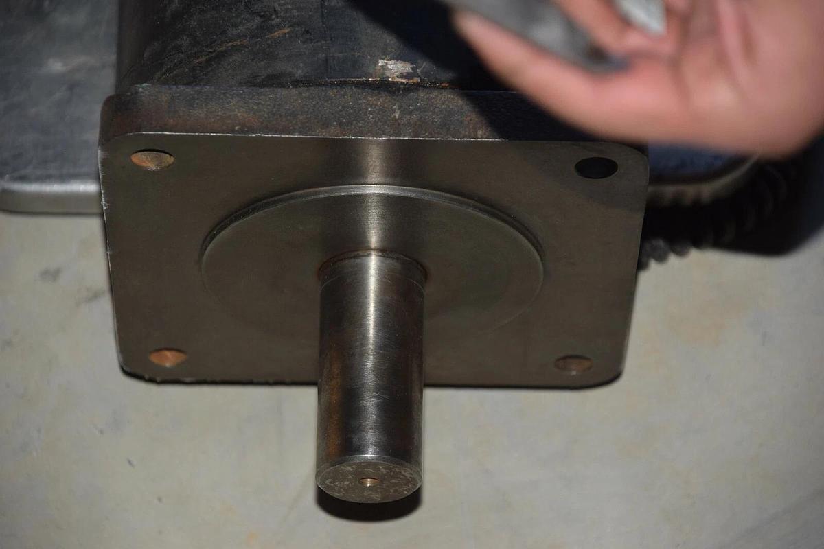 Used FANUC DC Servo Motor 30M-2K  A06B-0656-B003  A06B0656B003 171V 40A 2000RPM