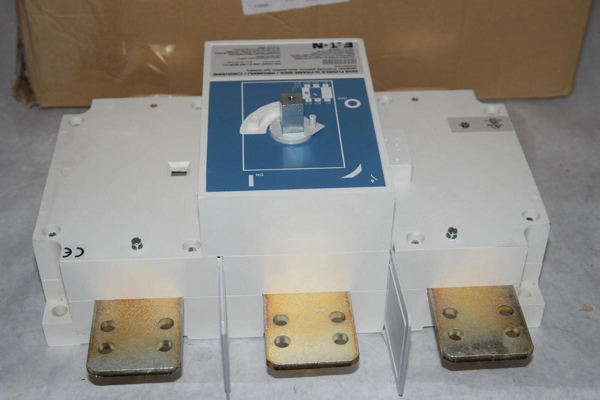 (New) Eaton YC362US800 R9G3800U / C362US800 800amp 3pole G frame rotary switch