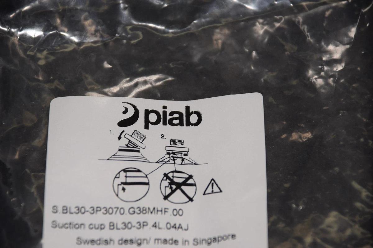 PIAB BL30-3P.4L.04AJ 1.25" DIA. MULTI-BELLOW VACUUM CUP NEW