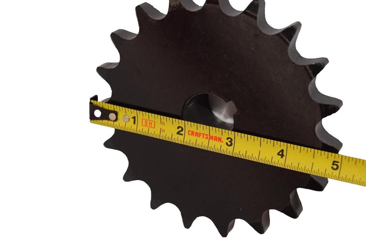 Martin 60BS19HT 1" Bore 19 Teeth 5" Size 60 Chain Sprocket (New)