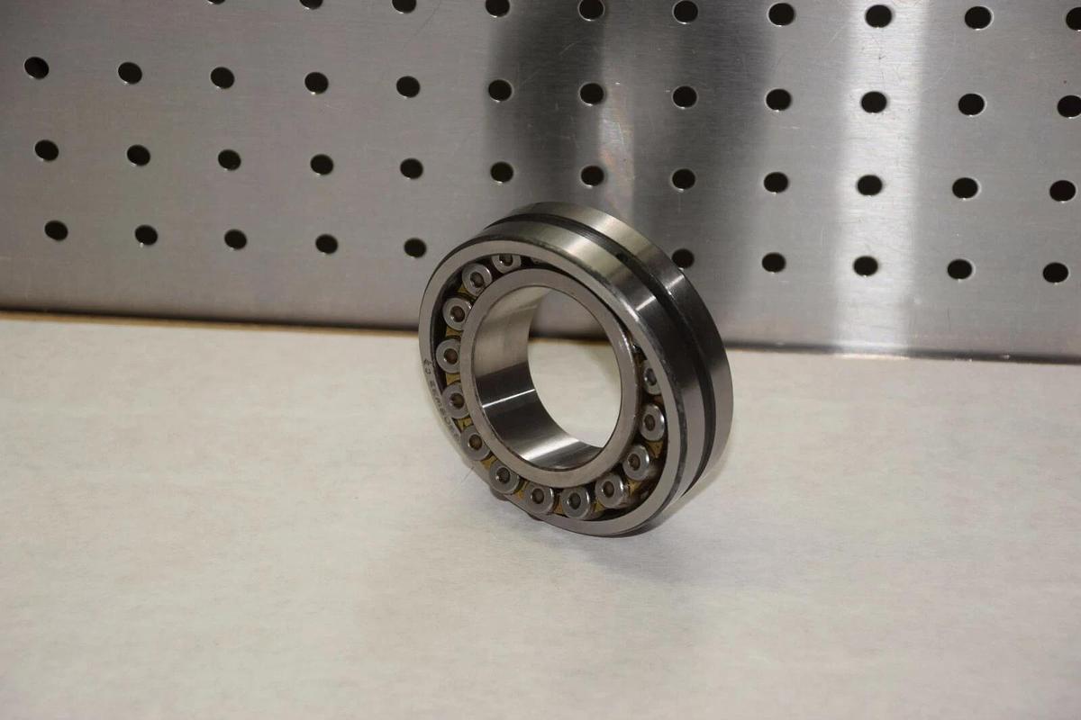 22209W33 C3 22209W33C3 SPHERICAL BEARING 22209 W33 C3 NEW