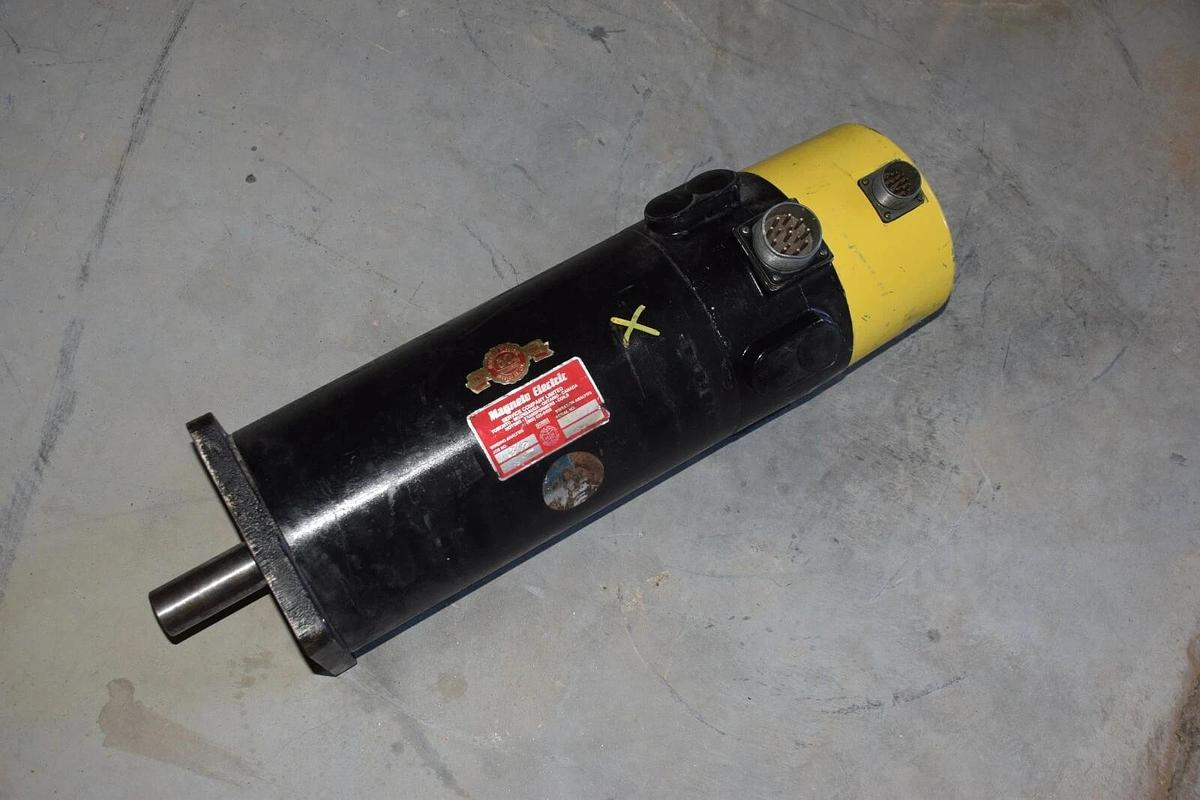 Used FANUC DC Servo Motor 30M-2K  A06B-0656-B003  A06B0656B003 171V 40A 2000RPM