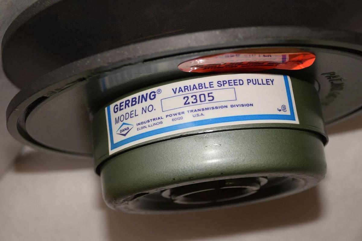 GERBING DANA VARIABLE SPEED PULLEY 1-1/2" BORE QUADRA-KEY FORMSPRAG 2305 (NEW)