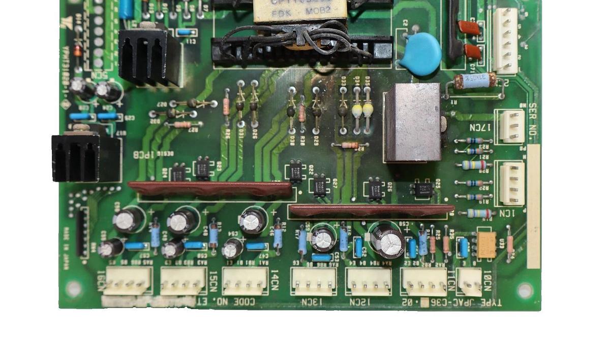 Used Yaskawa YPHT31020-1-0 , YPHT3102010 , Type JPAC-C36-02 TPB-D.V0 Circuit Board
