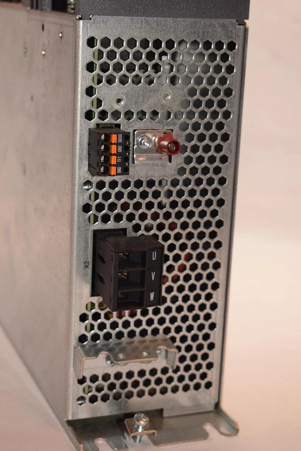 SEW Eurodrive Movidrive Drive MDA90A-0160-503-X-S00 Input: 560v 7.5kw 10hp 16a